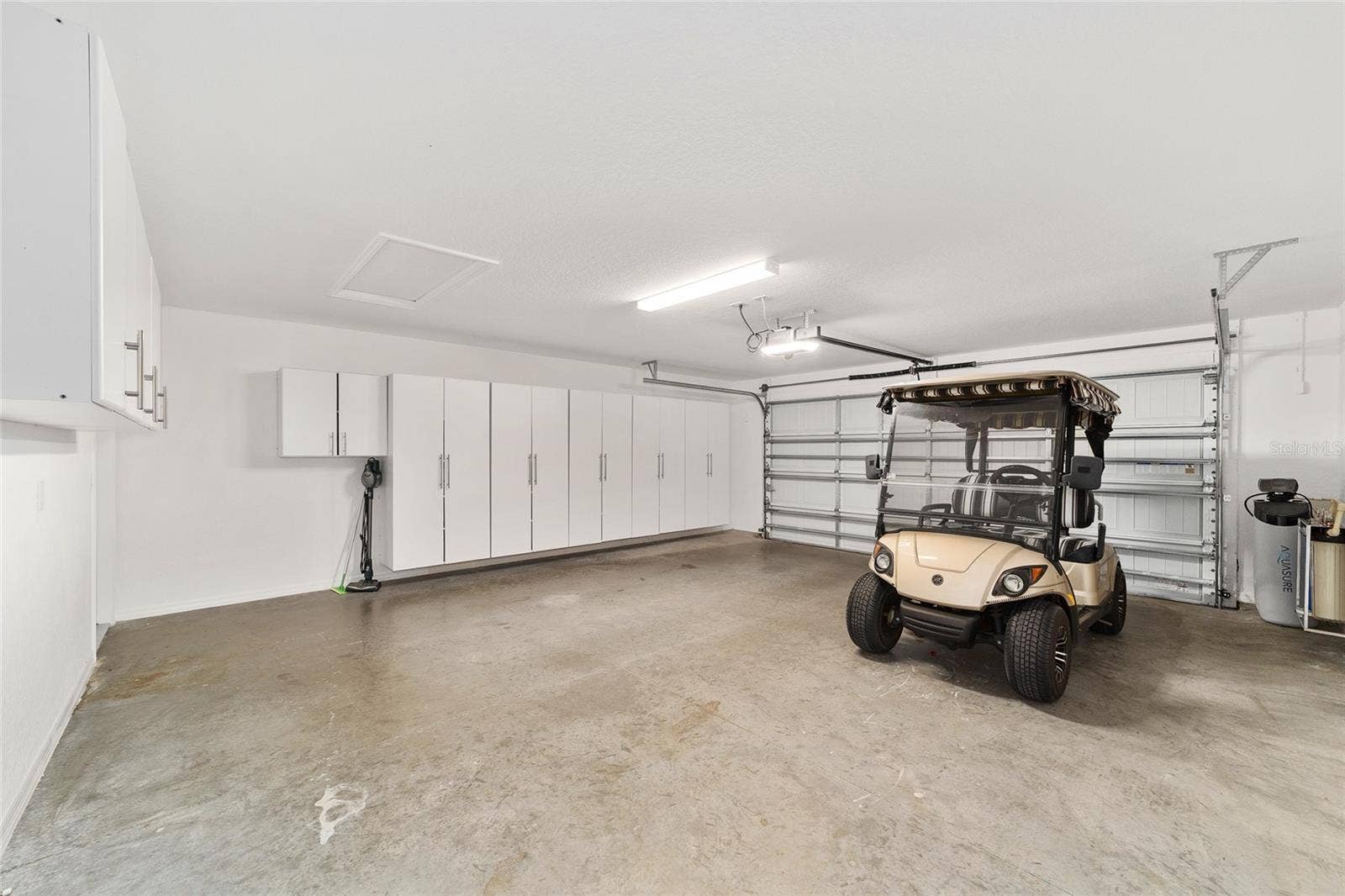 6557 MCKNIGHT LOOP, The Villages, FL 34762 6557 MCKNIGHT LOOP, The Villages, FL 34762
