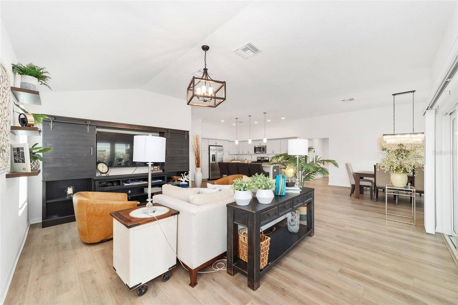 6557 MCKNIGHT LOOP, The Villages, FL 34762 6557 MCKNIGHT LOOP, The Villages, FL 34762