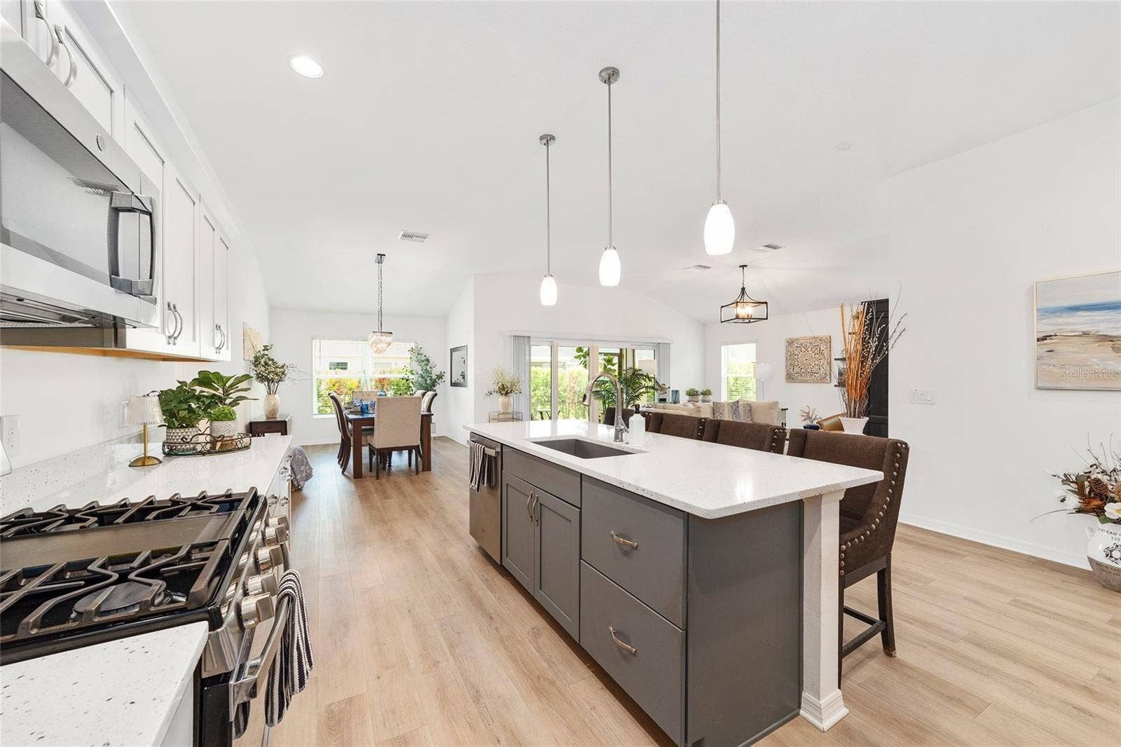 6557 MCKNIGHT LOOP, The Villages, FL 34762 6557 MCKNIGHT LOOP, The Villages, FL 34762