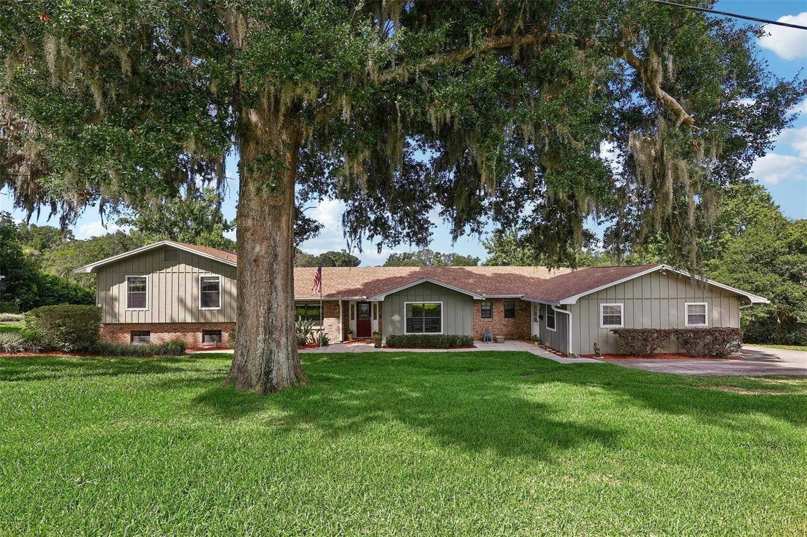 1460 GROVE STREET, Eustis, FL 32726 1460 GROVE STREET, Eustis, FL 32726