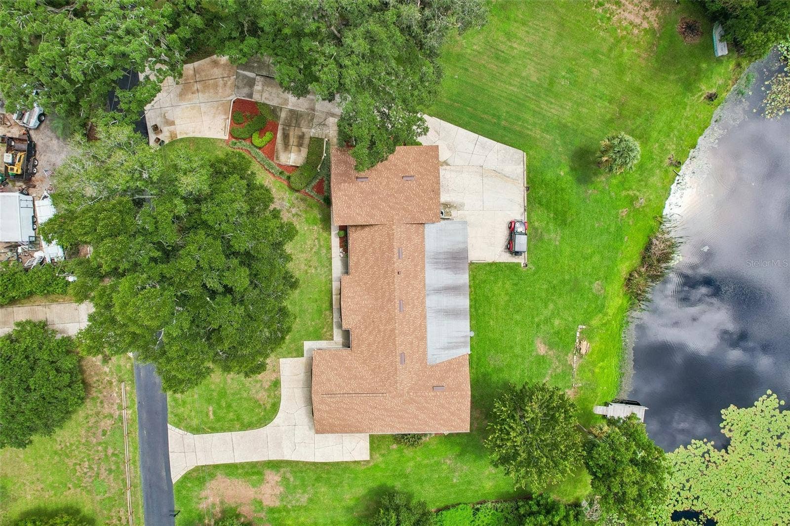 1460 GROVE STREET, Eustis, FL 32726 1460 GROVE STREET, Eustis, FL 32726