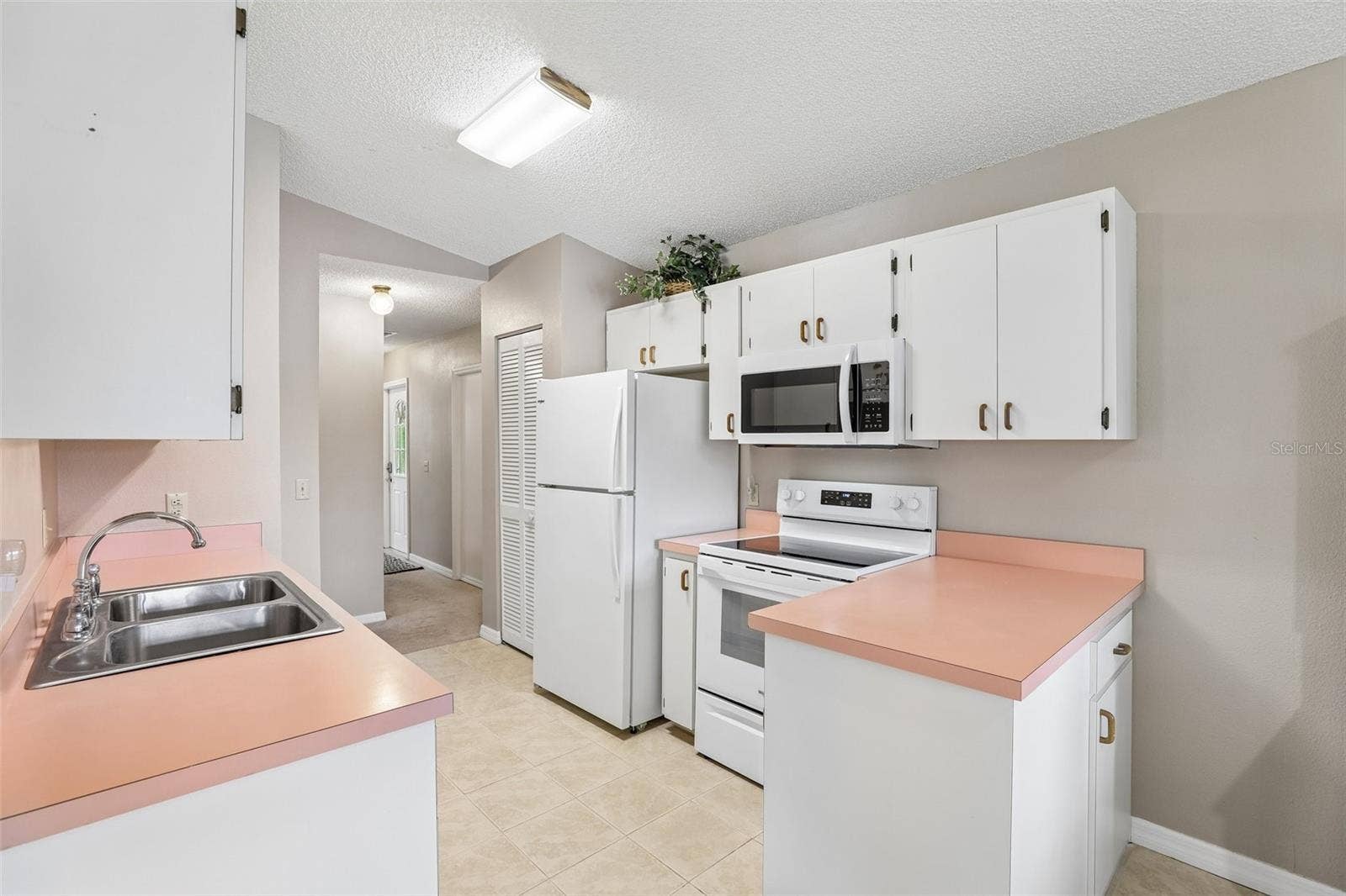 1460 GROVE STREET, Eustis, FL 32726 1460 GROVE STREET, Eustis, FL 32726