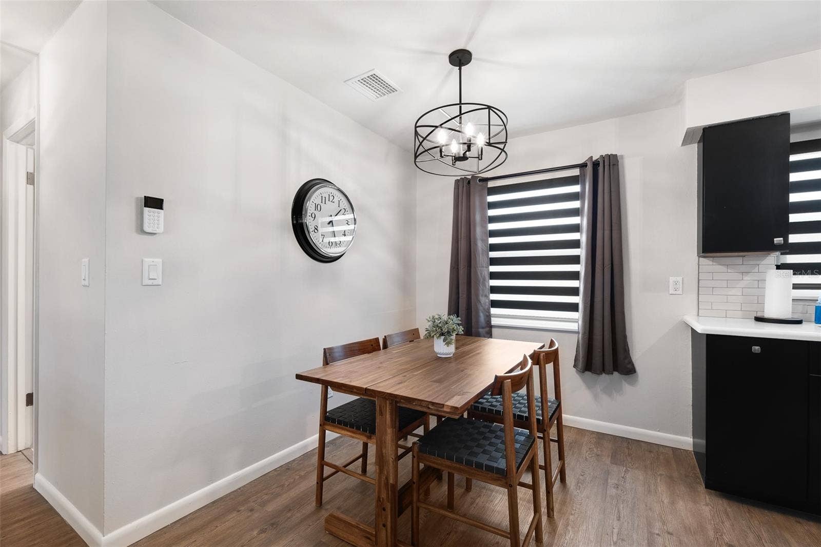 2910 Dining