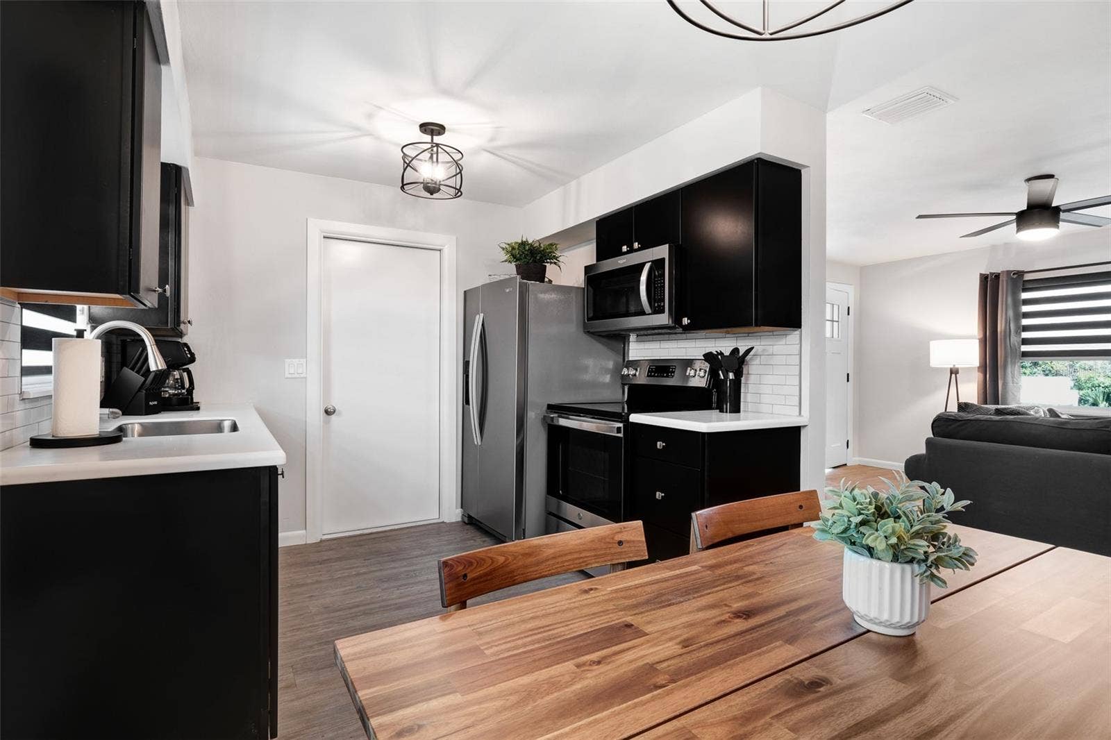 2910 Kitchen