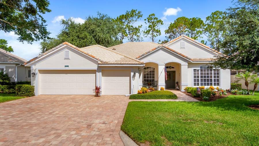 Property photo for 3916 PAYTON COURT, Clermont, FL