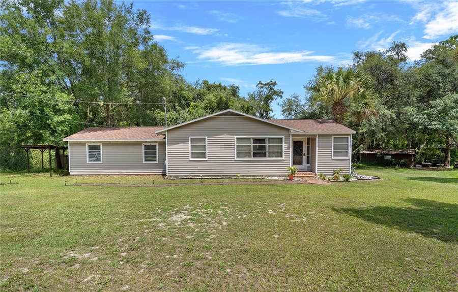 Property photo for 26015 SACKAMAXON DRIVE, Sorrento, FL