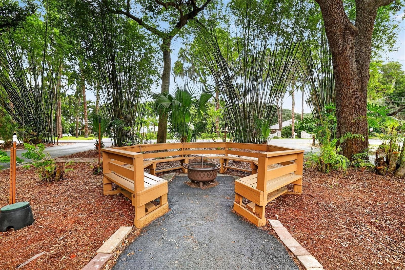 Sitting area and Firepit