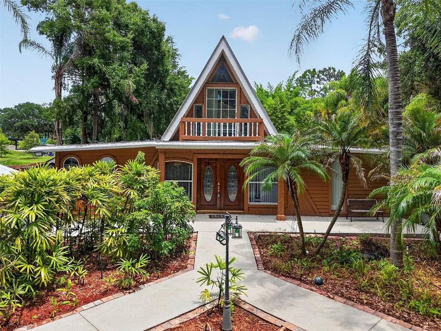 Property photo for 507 LAKESHORE DRIVE, Eustis, FL