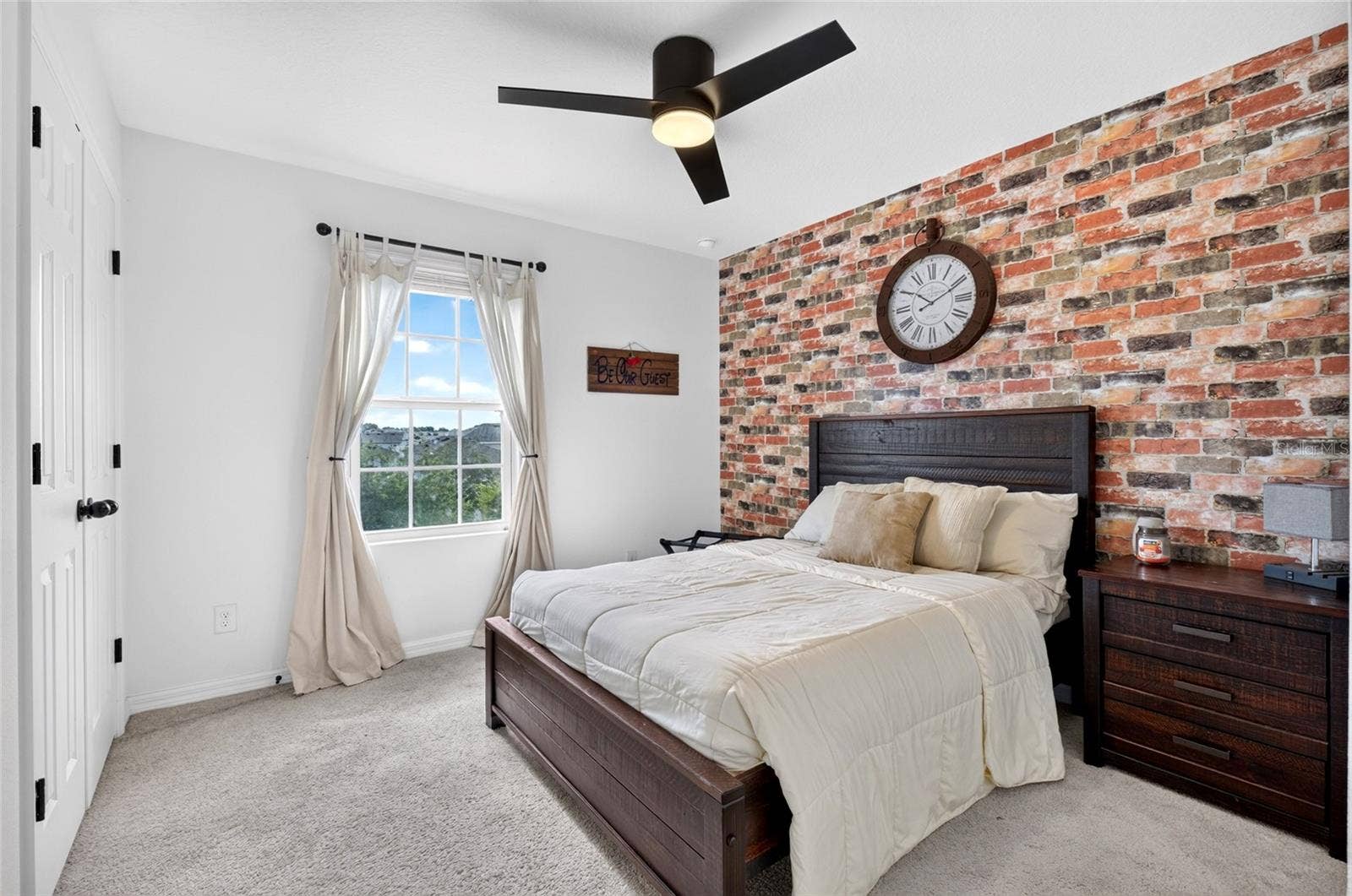9399 VILLANOVA DRIVE, Groveland, FL 34736 9399 VILLANOVA DRIVE, Groveland, FL 34736