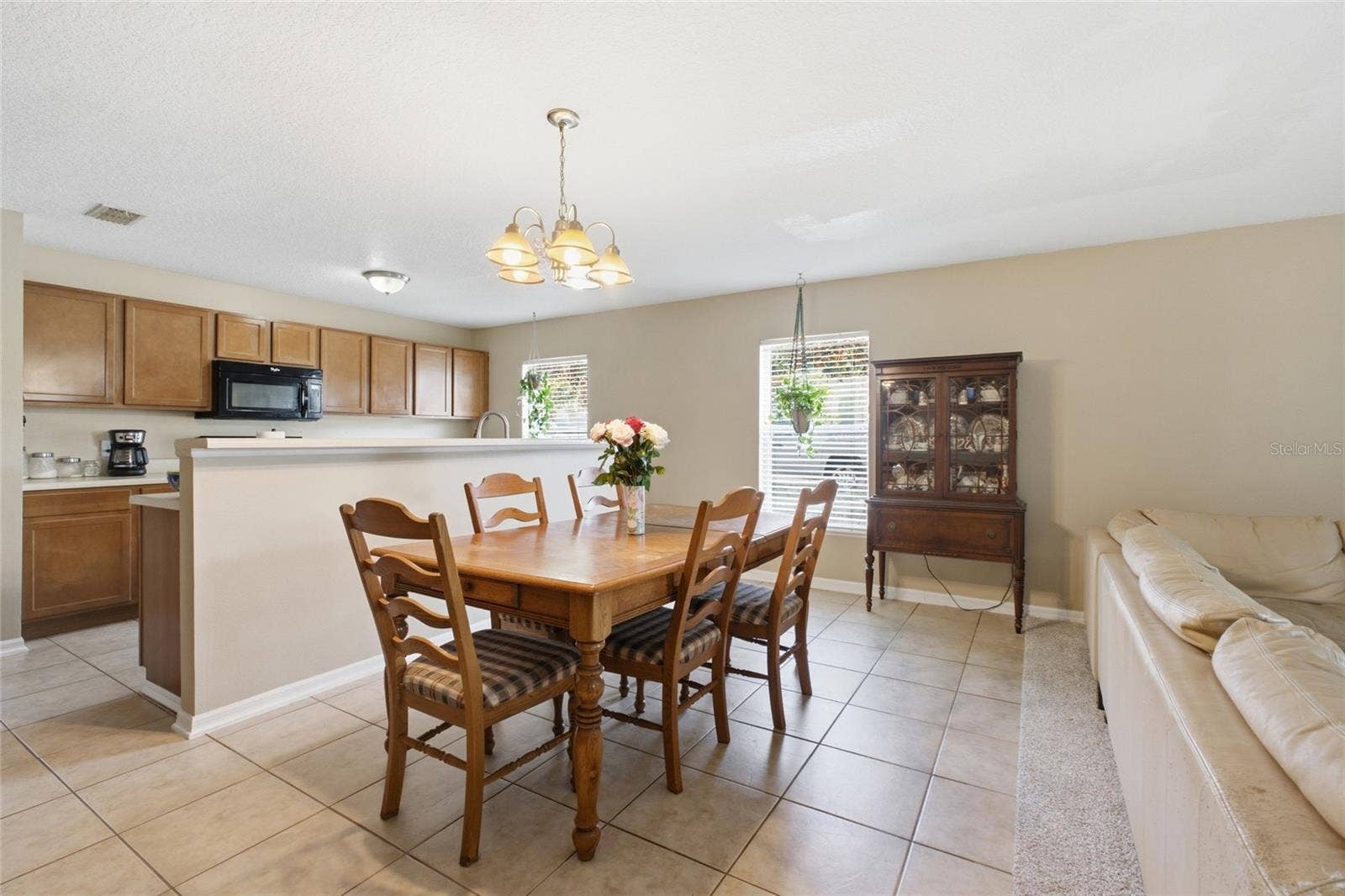 516 CADIZ DRIVE, Groveland, FL 34736 516 CADIZ DRIVE, Groveland, FL 34736