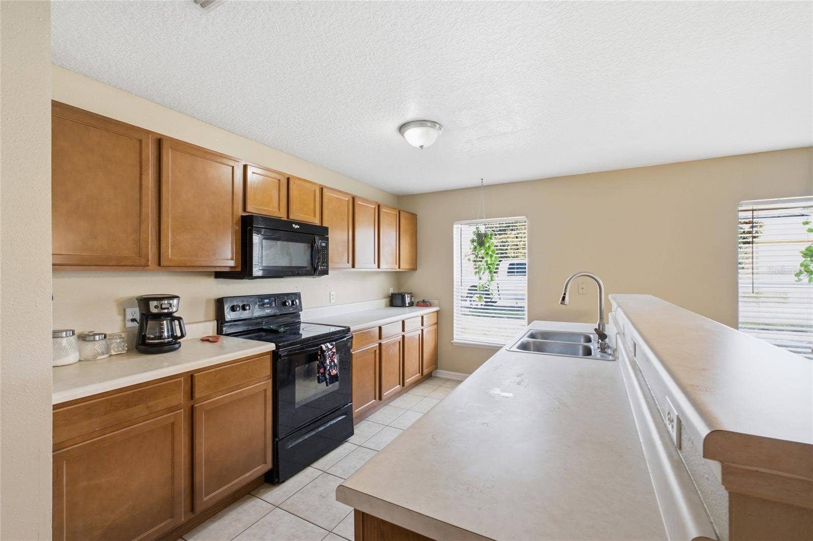 516 CADIZ DRIVE, Groveland, FL 34736 516 CADIZ DRIVE, Groveland, FL 34736