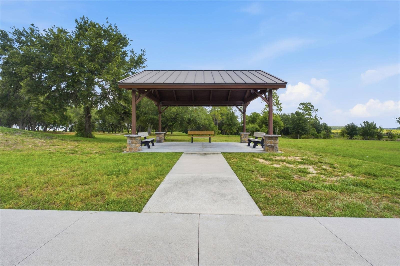 516 CADIZ DRIVE, Groveland, FL 34736 516 CADIZ DRIVE, Groveland, FL 34736