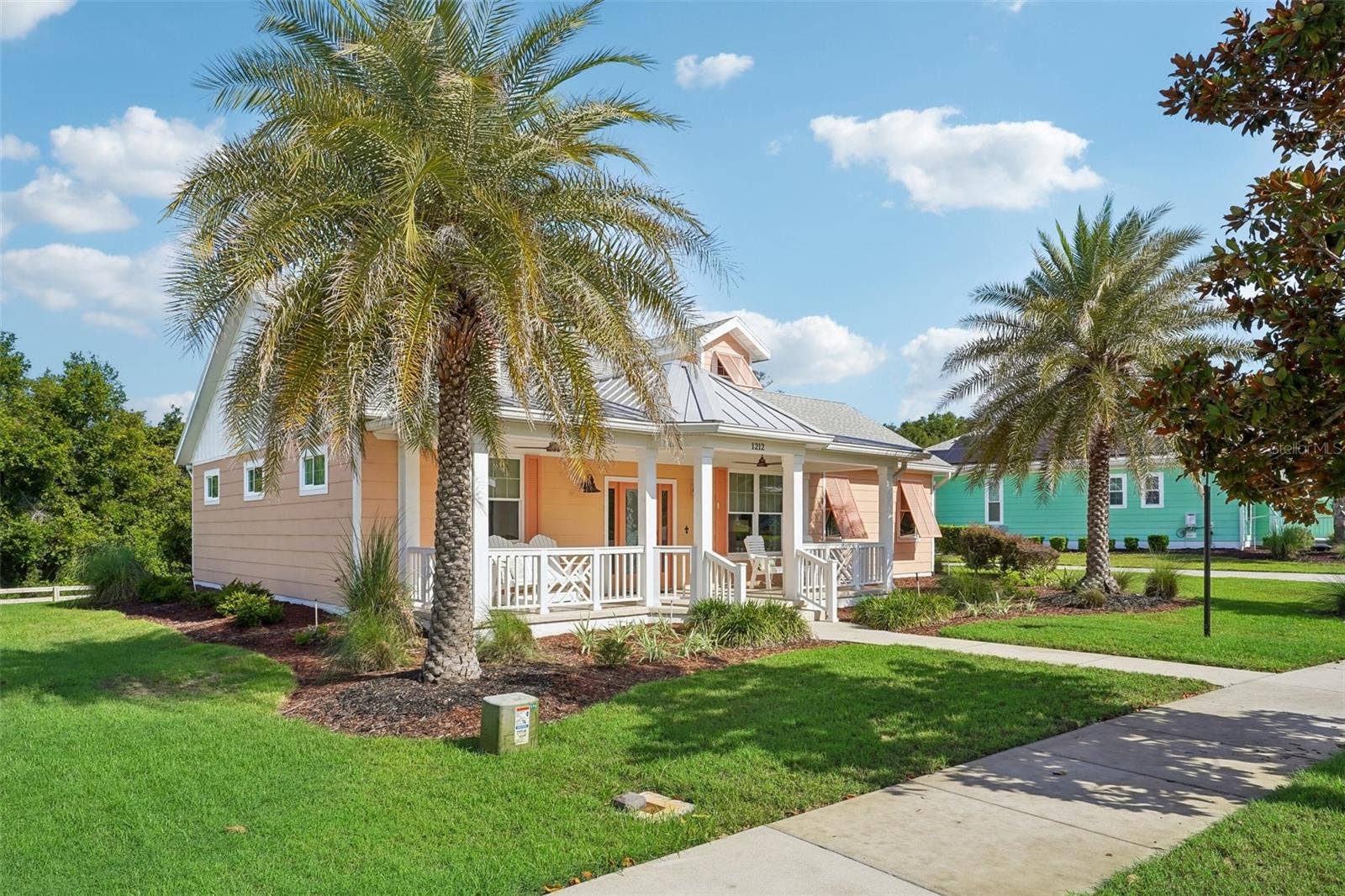 1212 FIESTA KEY CIRCLE, Lady Lake, FL 32159 Front Exterior