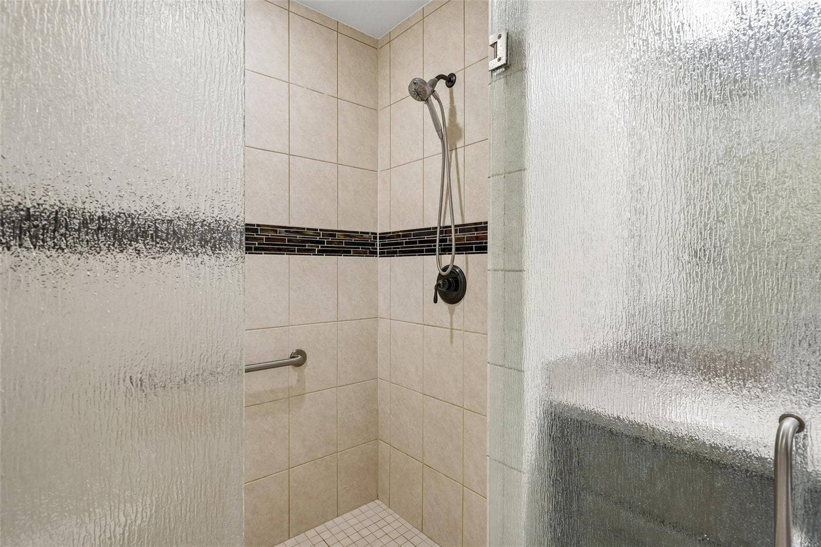1212 FIESTA KEY CIRCLE, Lady Lake, FL 32159 Primary Bathroom