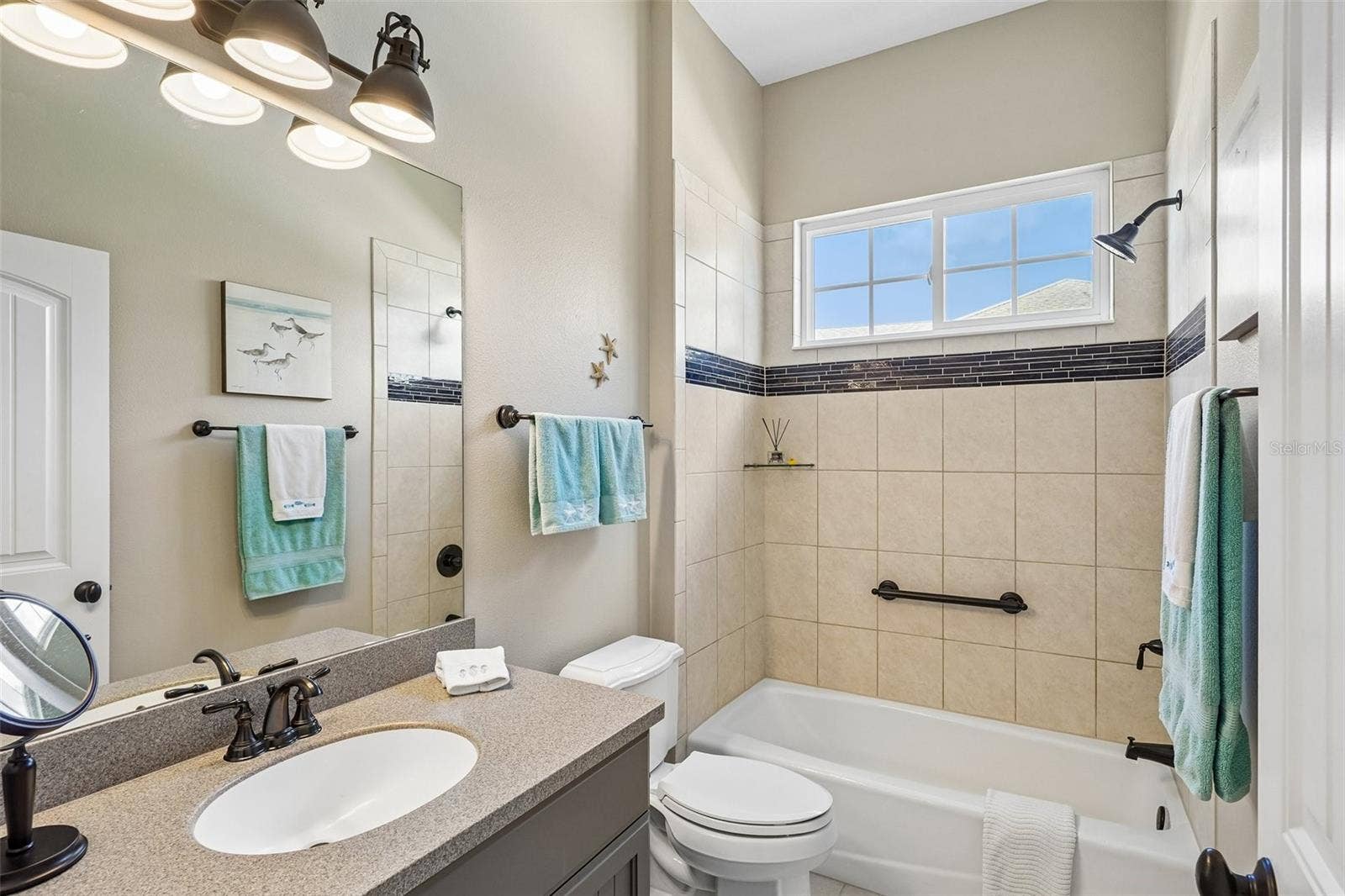 1212 FIESTA KEY CIRCLE, Lady Lake, FL 32159 Second Bathroom