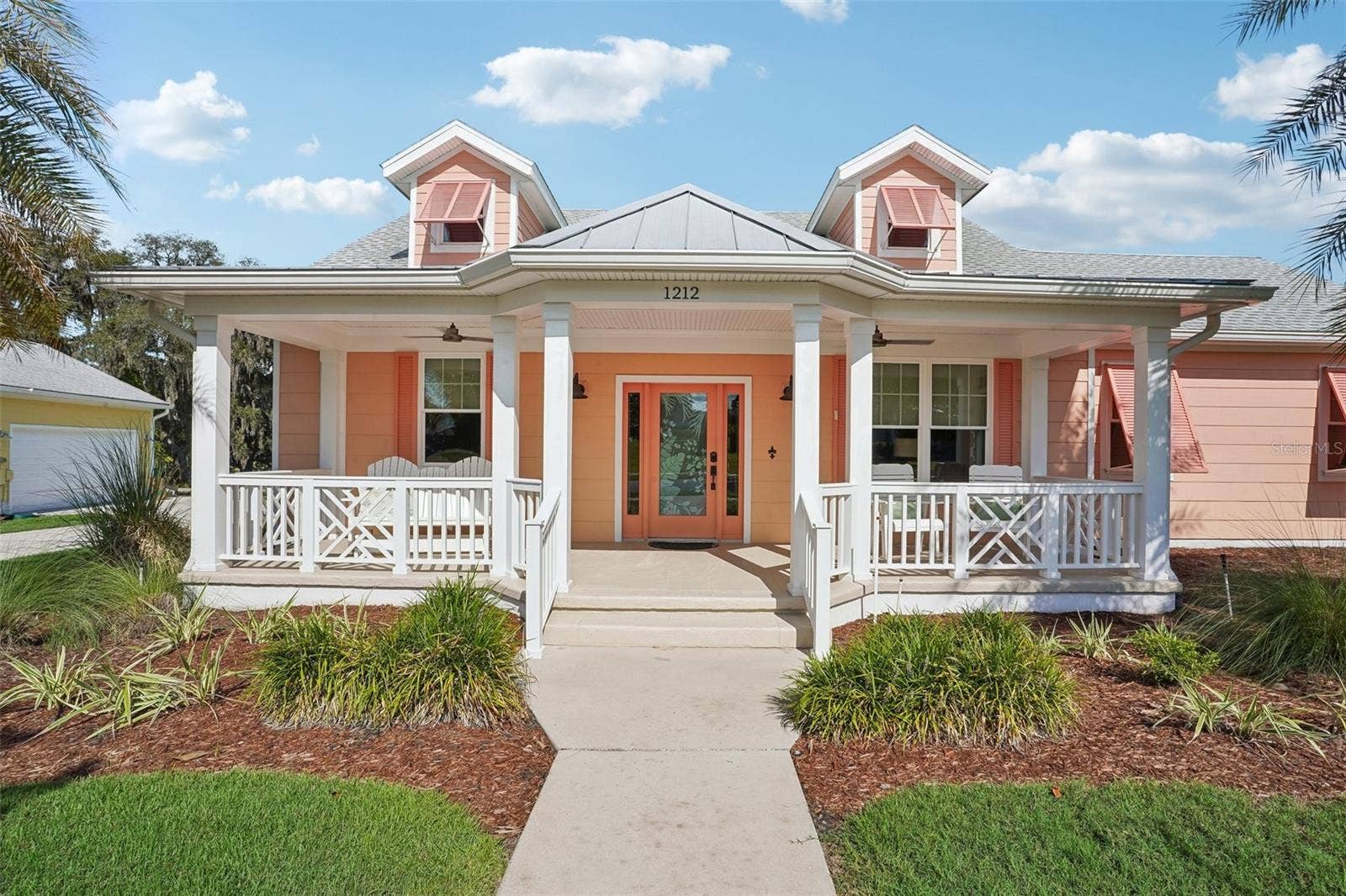 1212 FIESTA KEY CIRCLE, Lady Lake, FL 32159 Front Exterior