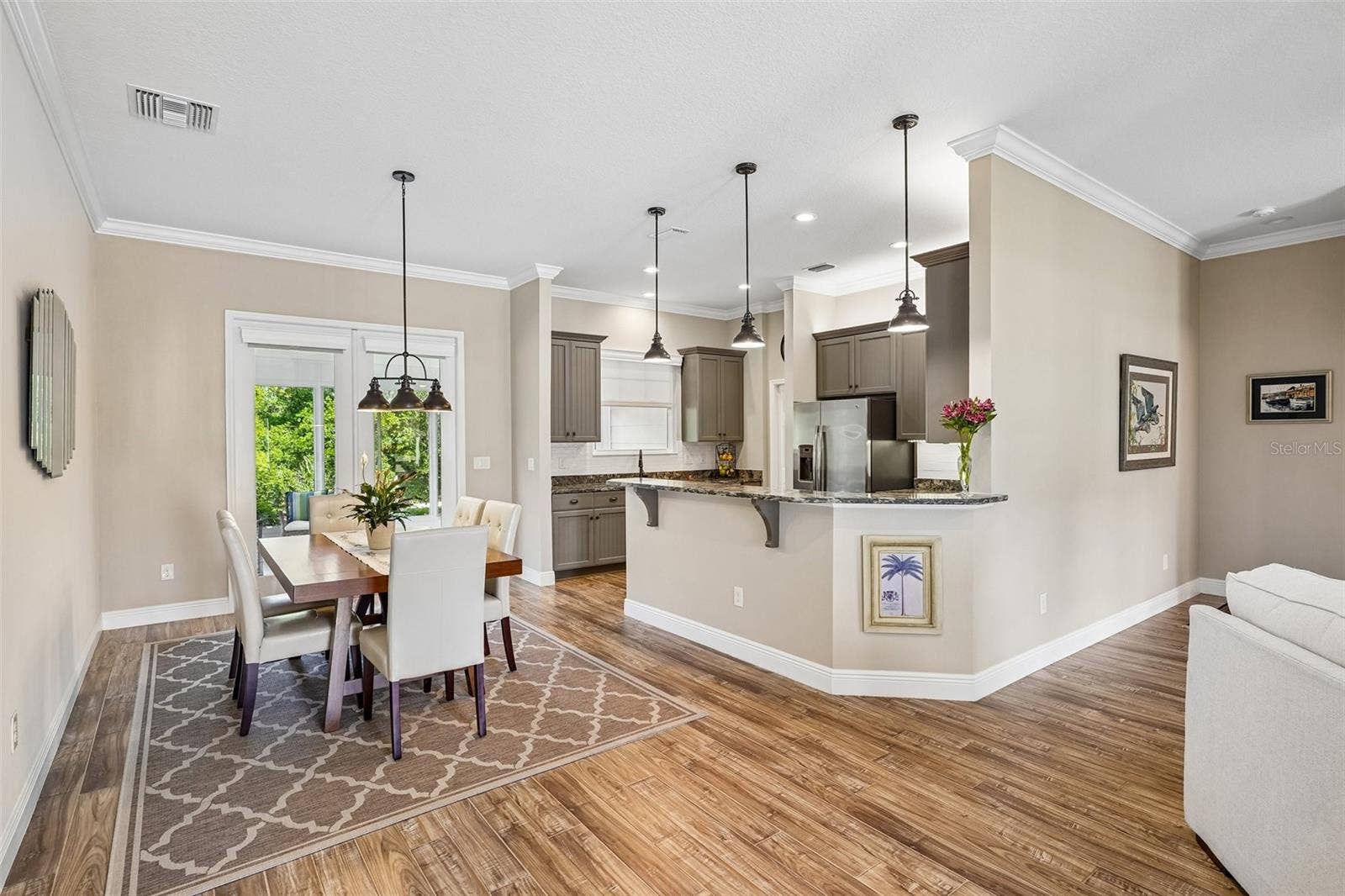 1212 FIESTA KEY CIRCLE, Lady Lake, FL 32159 Dining Room/Kitchen
