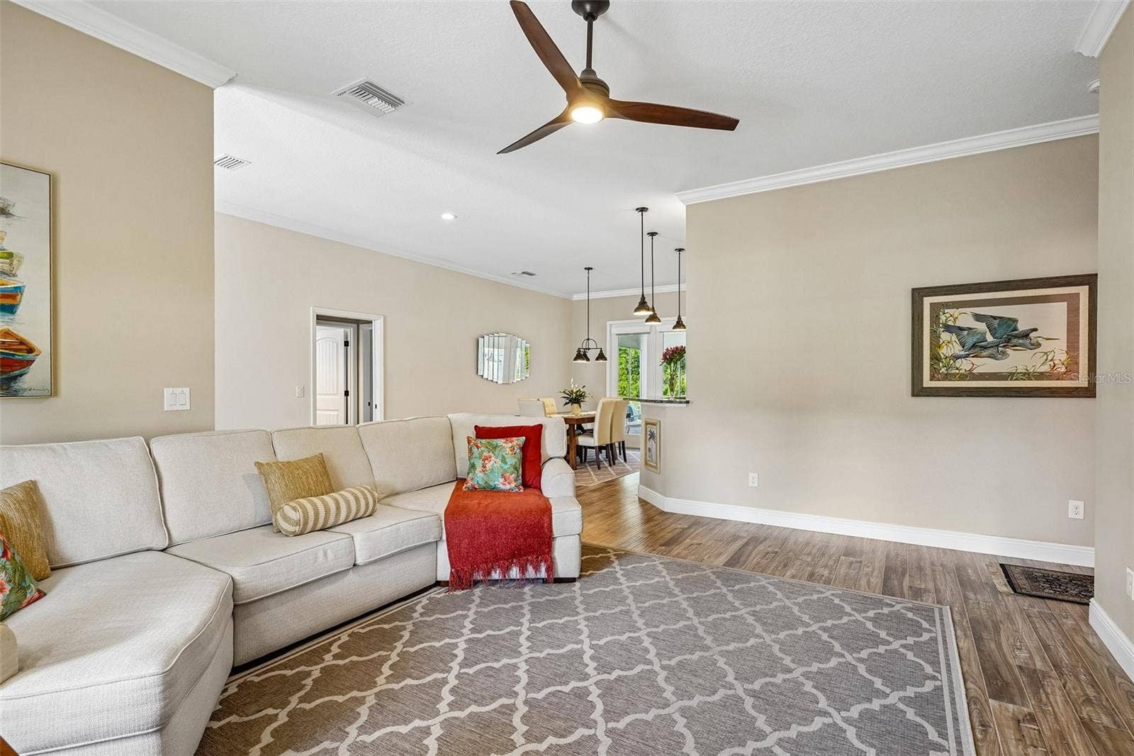 1212 FIESTA KEY CIRCLE, Lady Lake, FL 32159 Living Room
