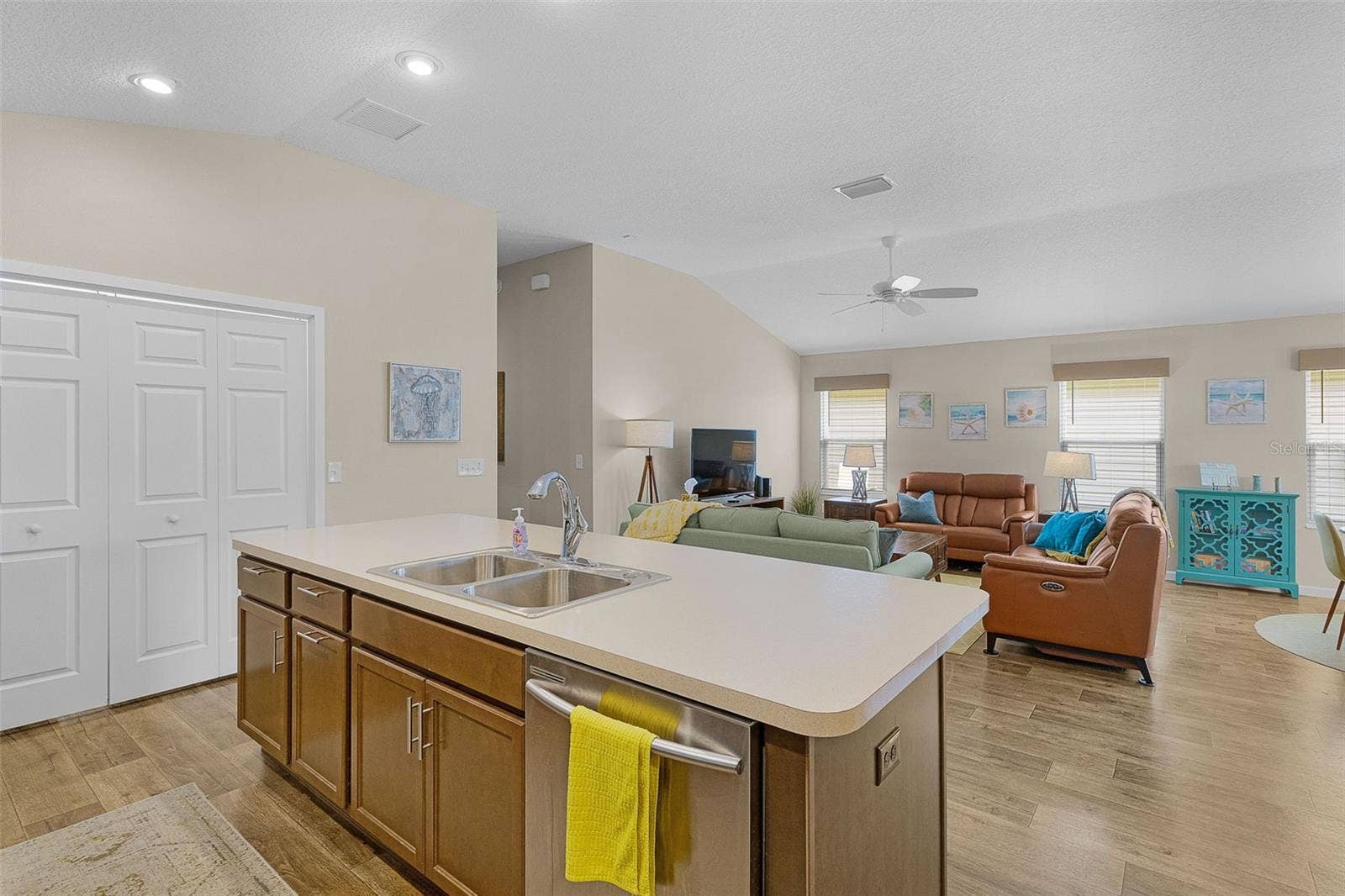6080 ALLEN AVENUE, The Villages, FL 32163 6080 ALLEN AVENUE, The Villages, FL 32163