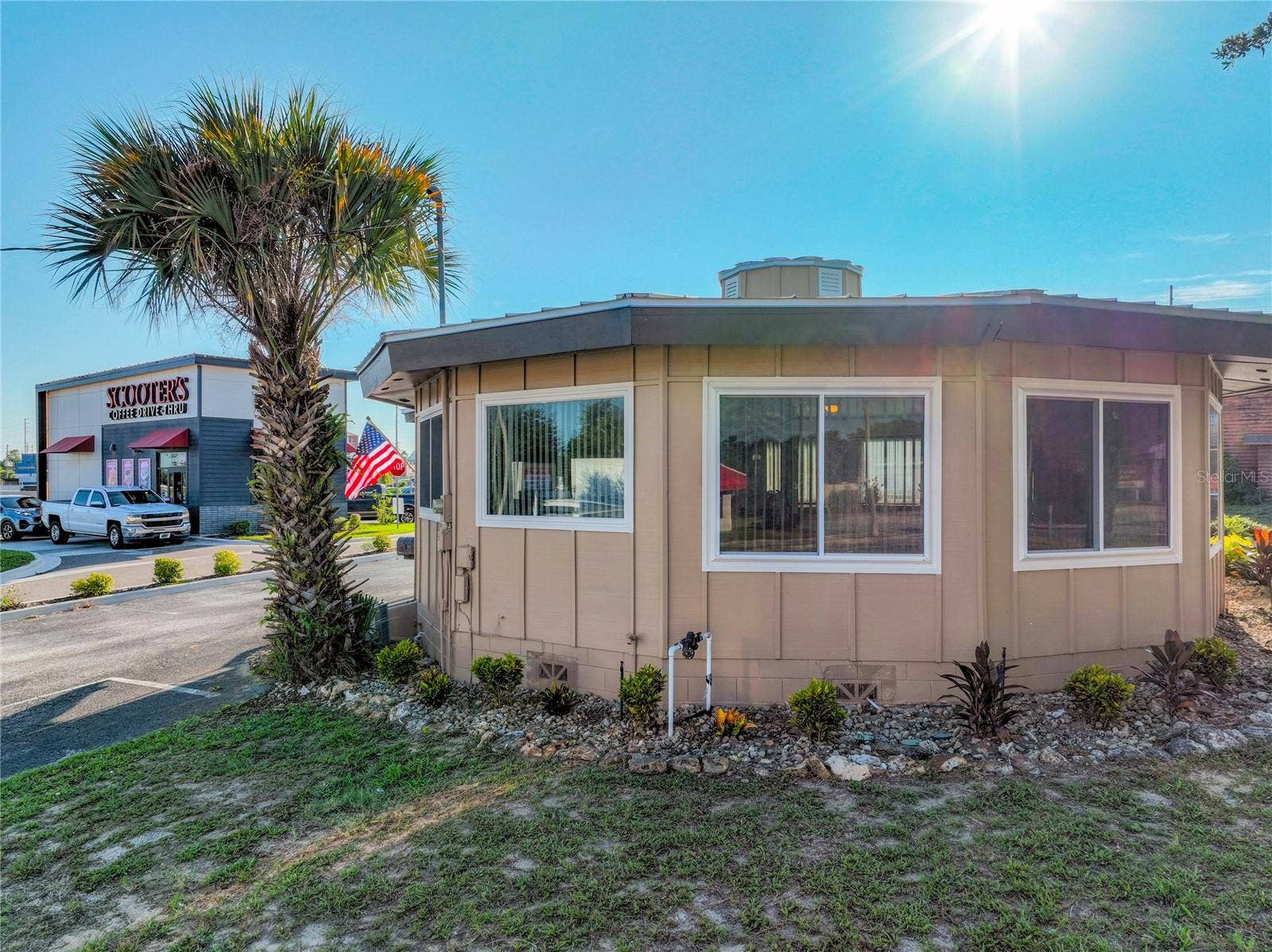 811 S BAY STREET, Eustis, FL 32726
