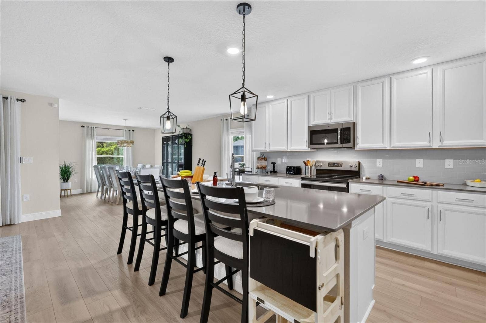 5710 ALENLON WAY, Mount Dora, FL 32757