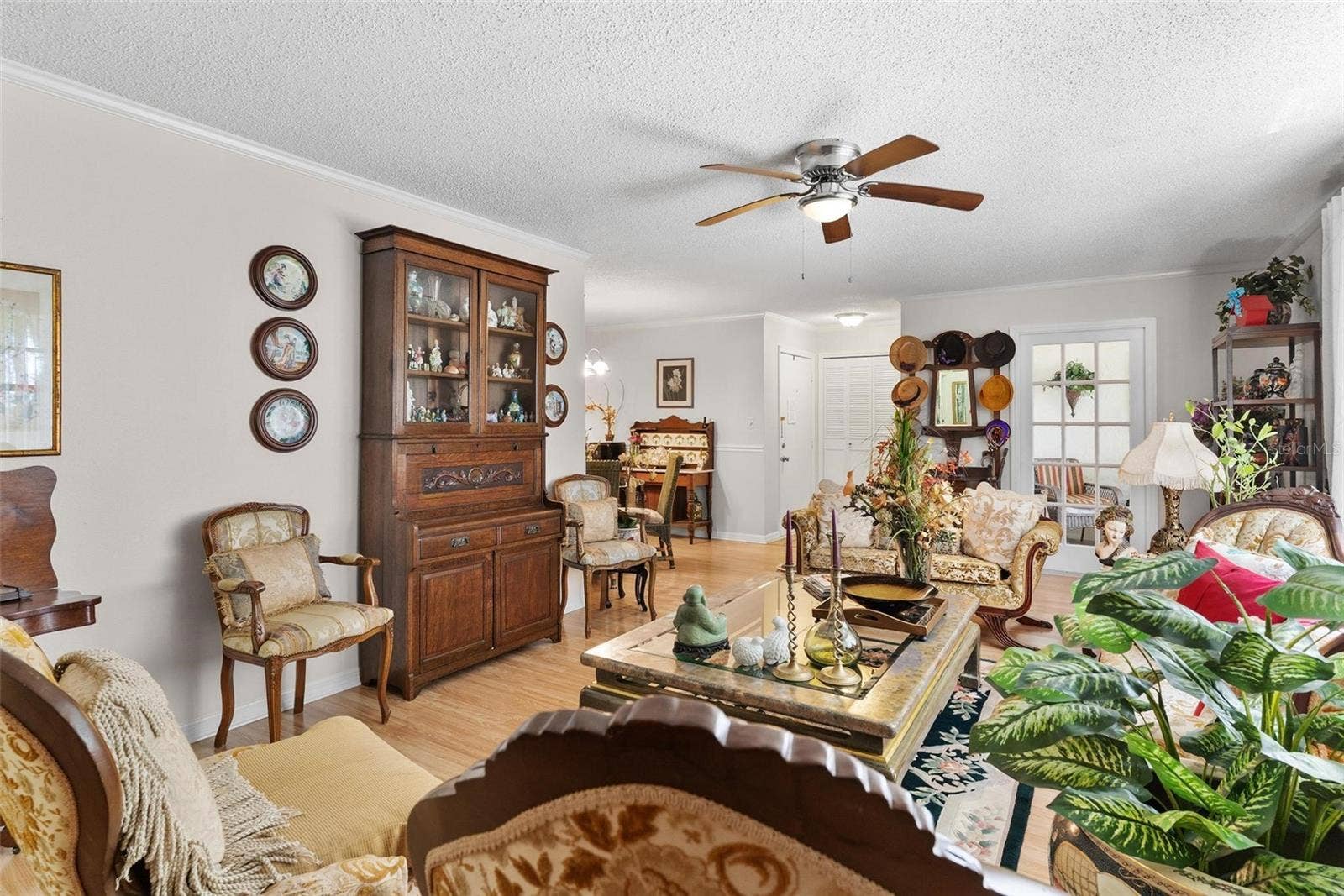 500 NEWELL HILL ROAD, #108D, Leesburg, FL 34748 LAMINATE FLOORING
