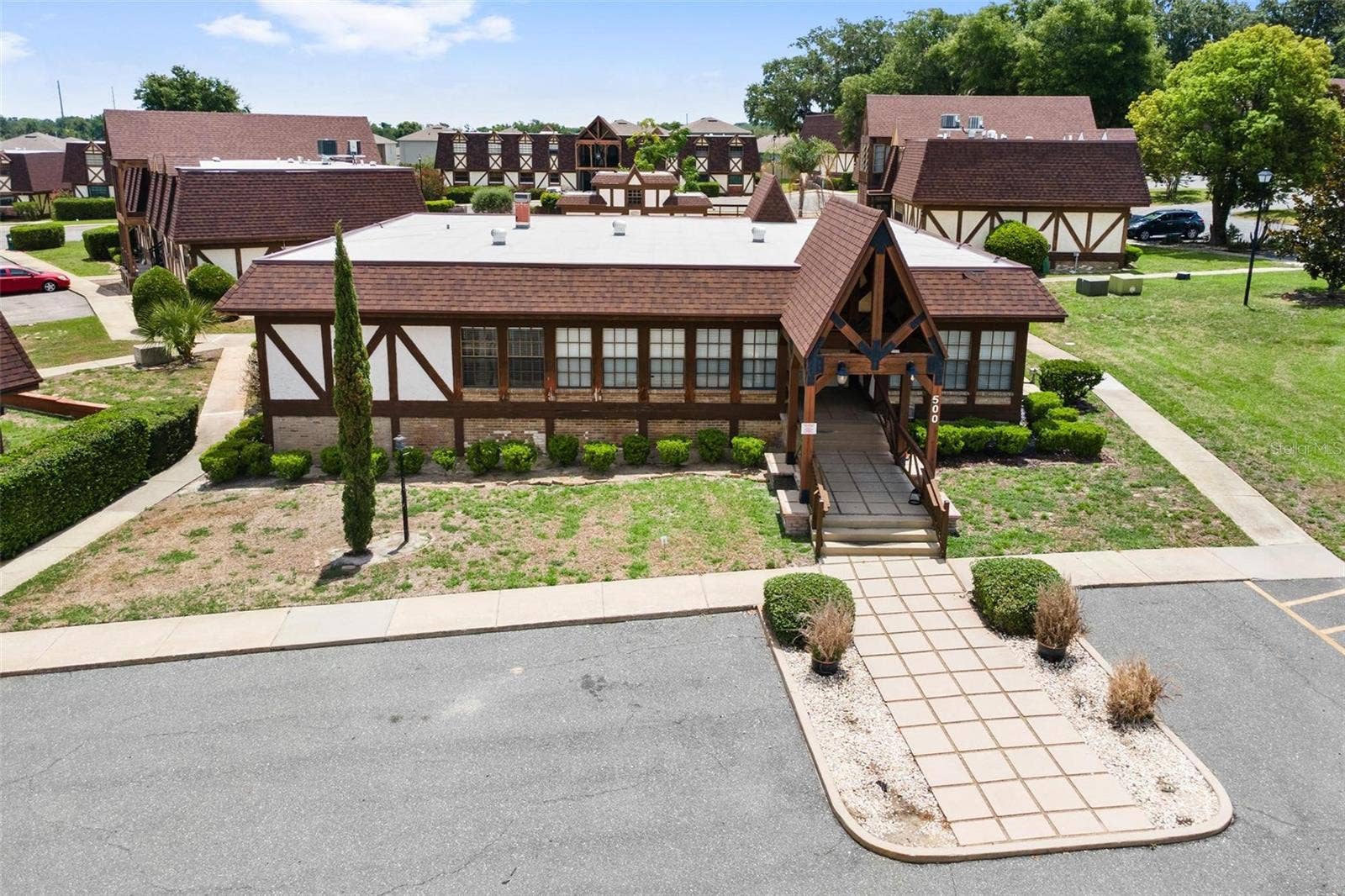 500 NEWELL HILL ROAD, #108D, Leesburg, FL 34748 COMMUNITY CLUBHOUSE