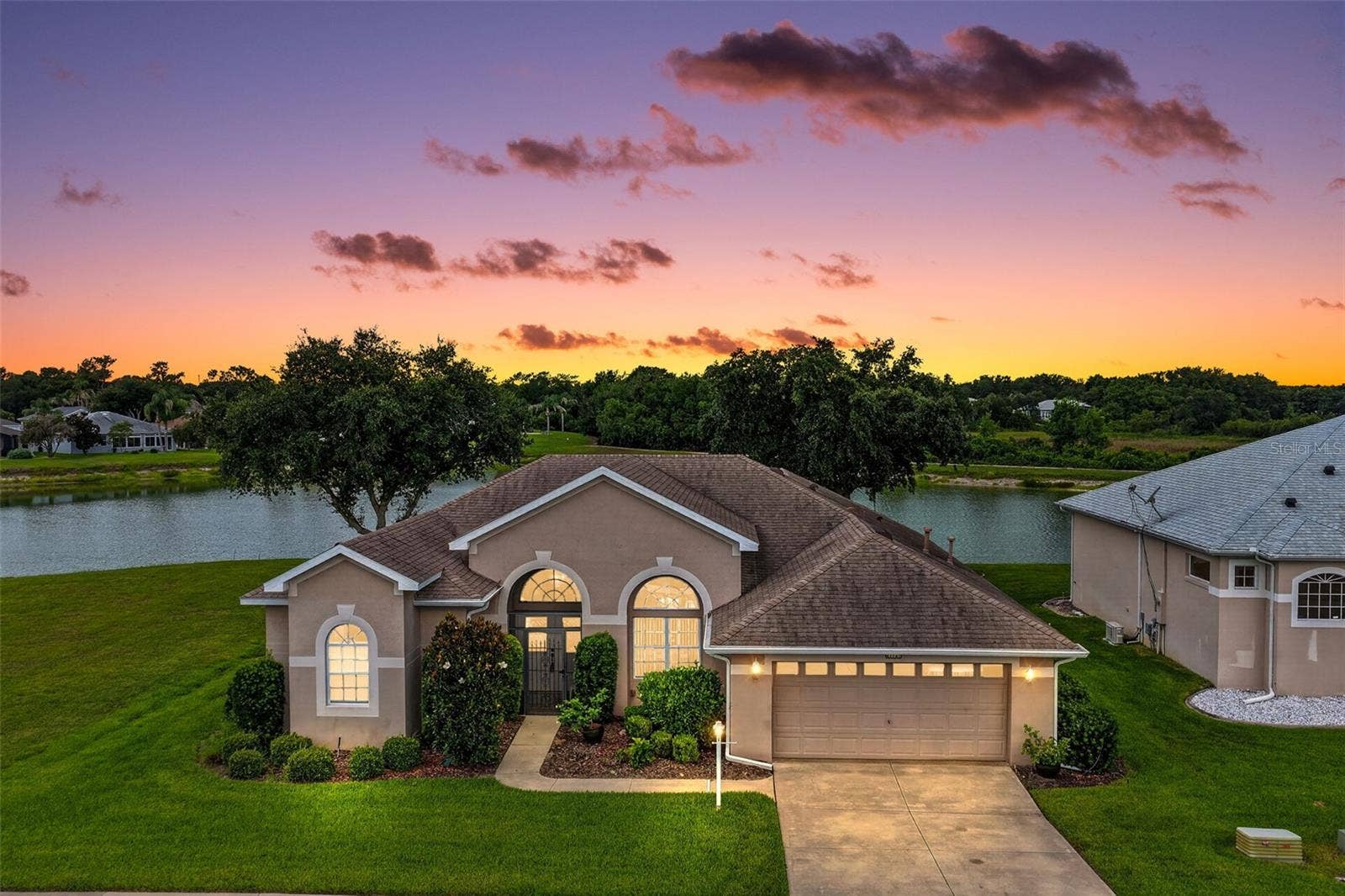 27131 NOSTALGIA DRIVE, Leesburg, FL 34748 A Legacy of Leesburg waterfront home:)