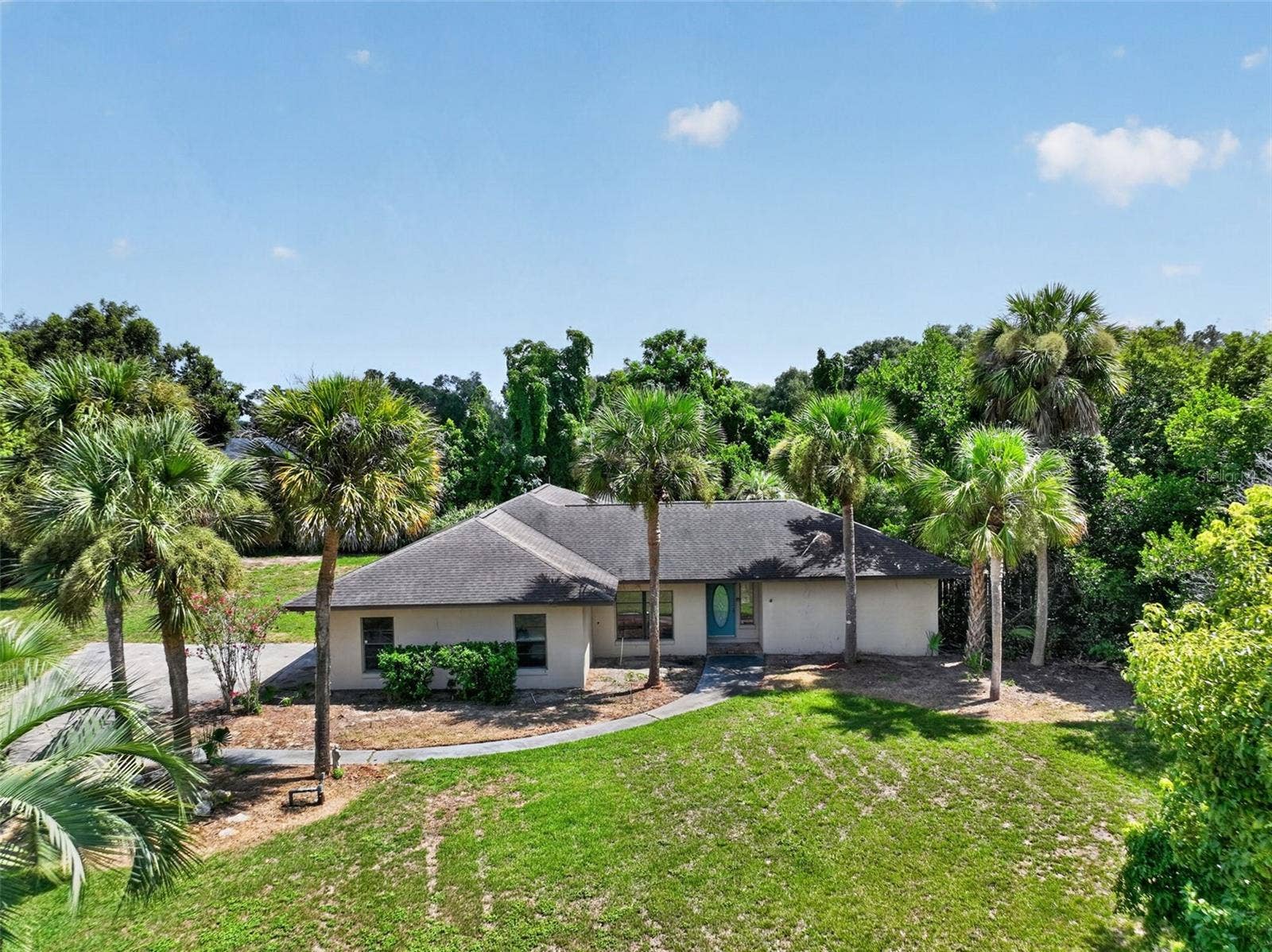 2085 SUSSEX DRIVE, Mount Dora, FL 32757 2085 SUSSEX DRIVE, Mount Dora, FL 32757