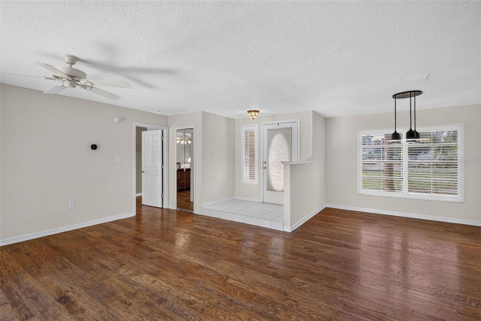 2085 SUSSEX DRIVE, Mount Dora, FL 32757 Living/Dining Room Combo