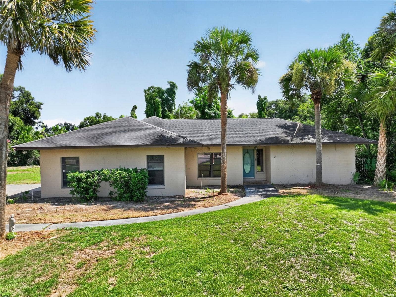 2085 SUSSEX DRIVE, Mount Dora, FL 32757 2085 SUSSEX DRIVE, Mount Dora, FL 32757