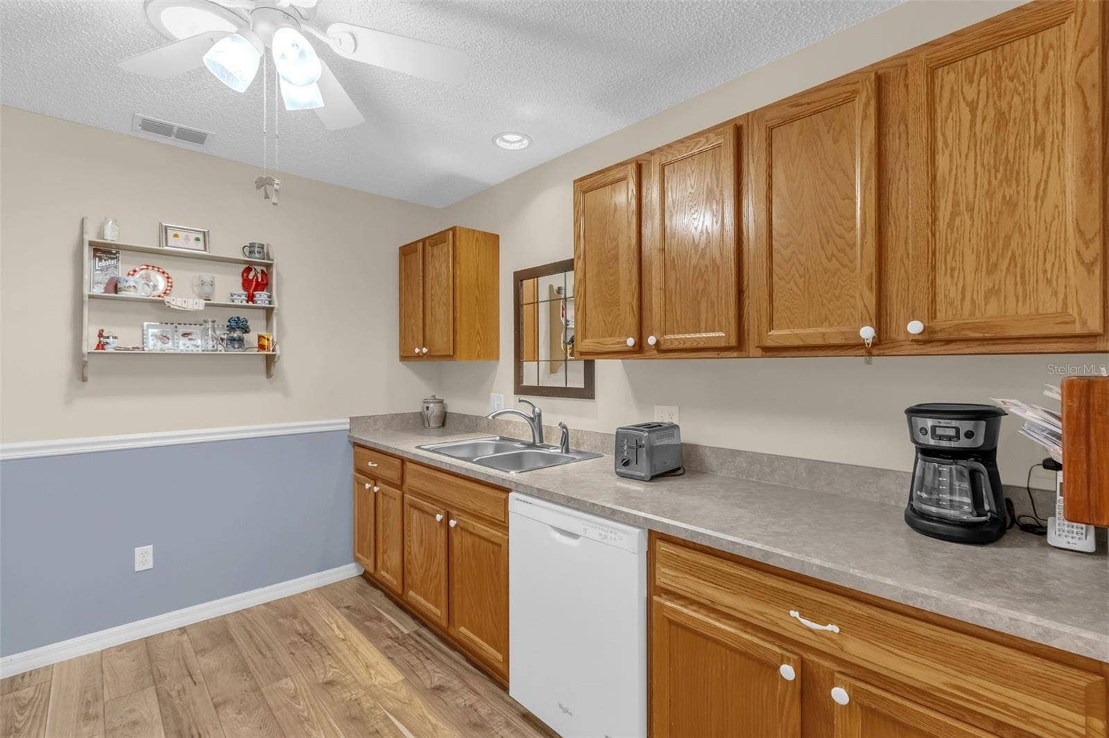 1707 GOMEZ PLACE, The Villages, FL 32162 1707 GOMEZ PLACE, The Villages, FL 32162