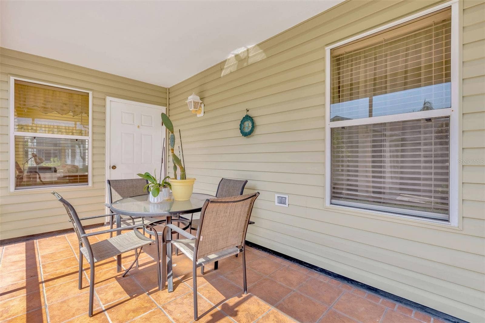 1707 GOMEZ PLACE, The Villages, FL 32162 1707 GOMEZ PLACE, The Villages, FL 32162