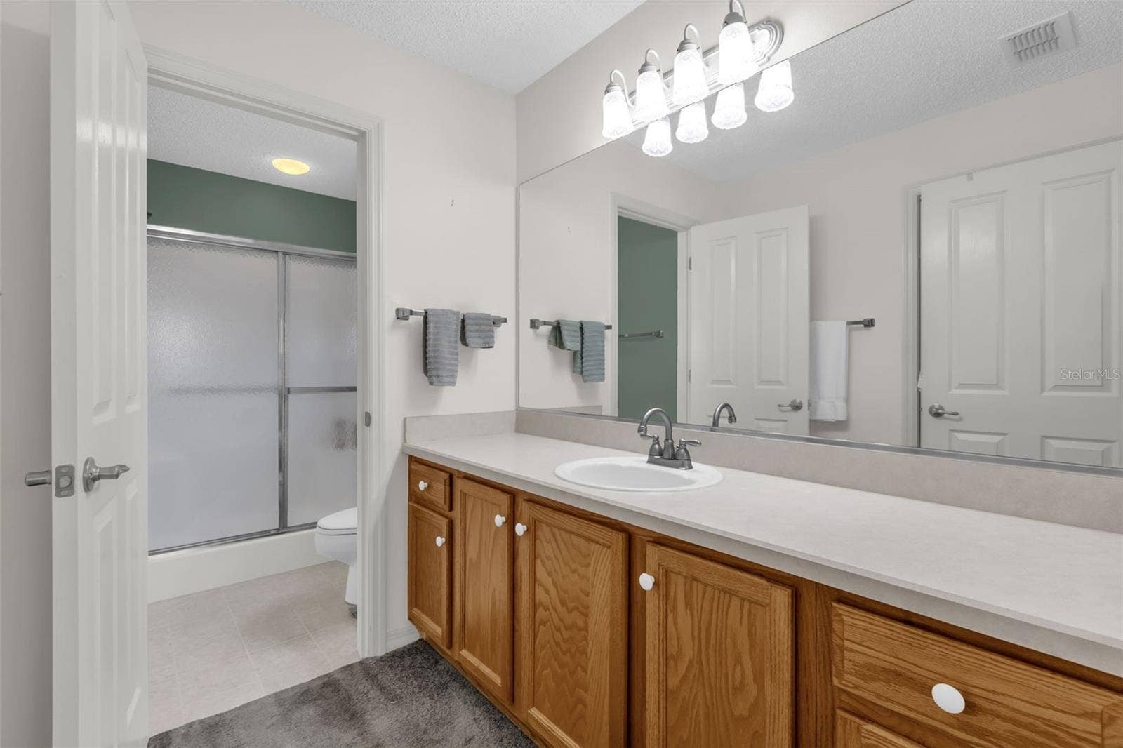 1707 GOMEZ PLACE, The Villages, FL 32162 1707 GOMEZ PLACE, The Villages, FL 32162