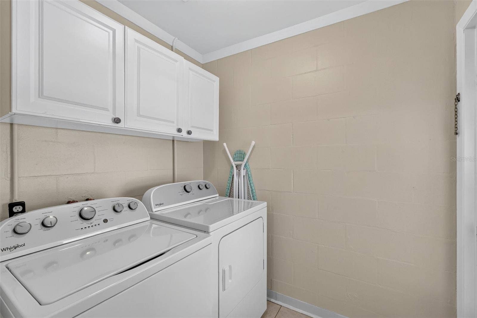 445 S GRANDVIEW STREET, #8, Mount Dora, FL 32757 445 S GRANDVIEW STREET, #8, Mount Dora, FL 32757