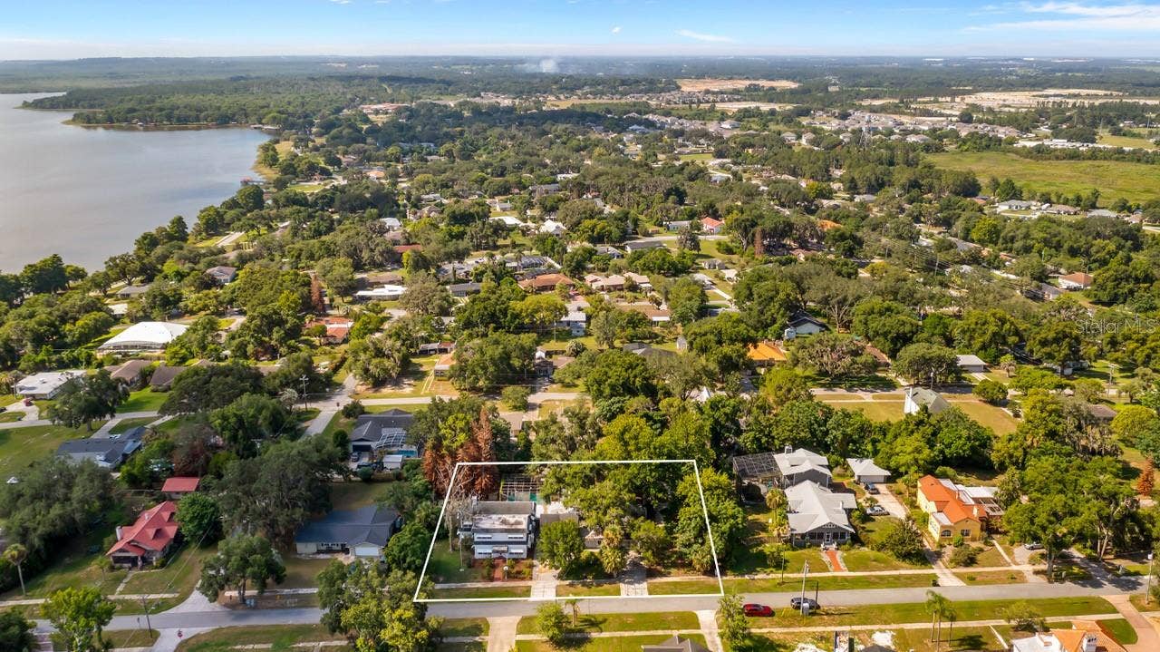 127 E LAUREL AVENUE, Howey In The Hills, FL 34737 127 E LAUREL AVENUE, Howey In The Hills, FL 34737
