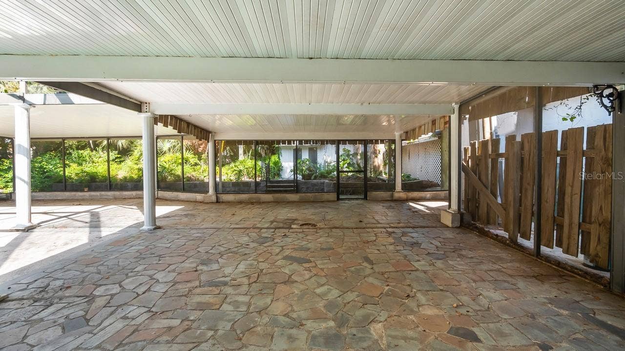 127 E LAUREL AVENUE, Howey In The Hills, FL 34737 127 E LAUREL AVENUE, Howey In The Hills, FL 34737