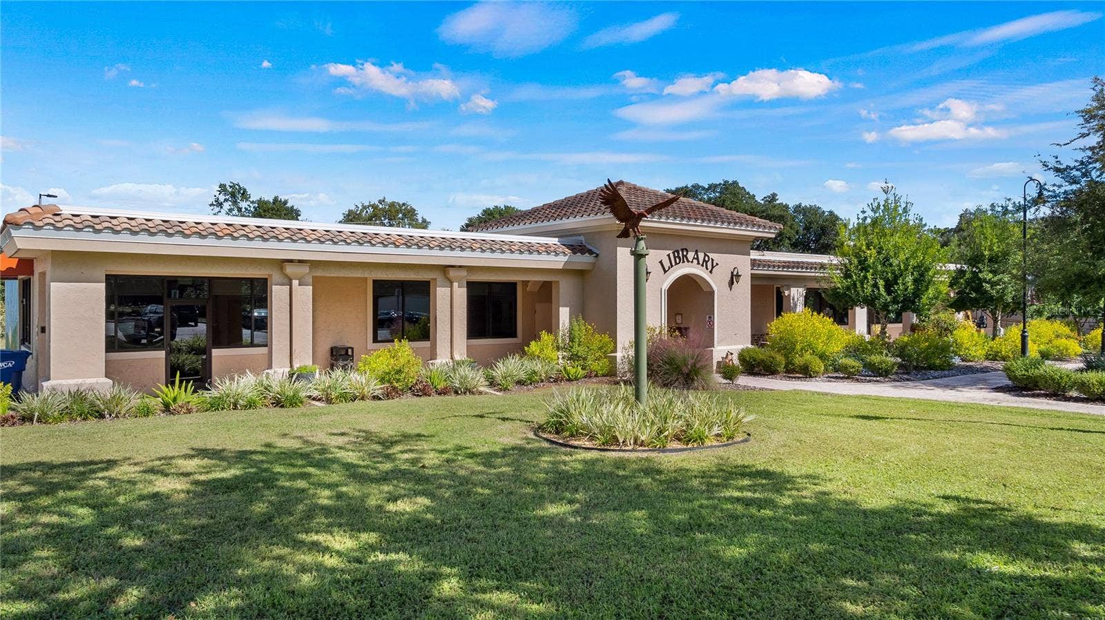 127 E LAUREL AVENUE, Howey In The Hills, FL 34737 Howey Library