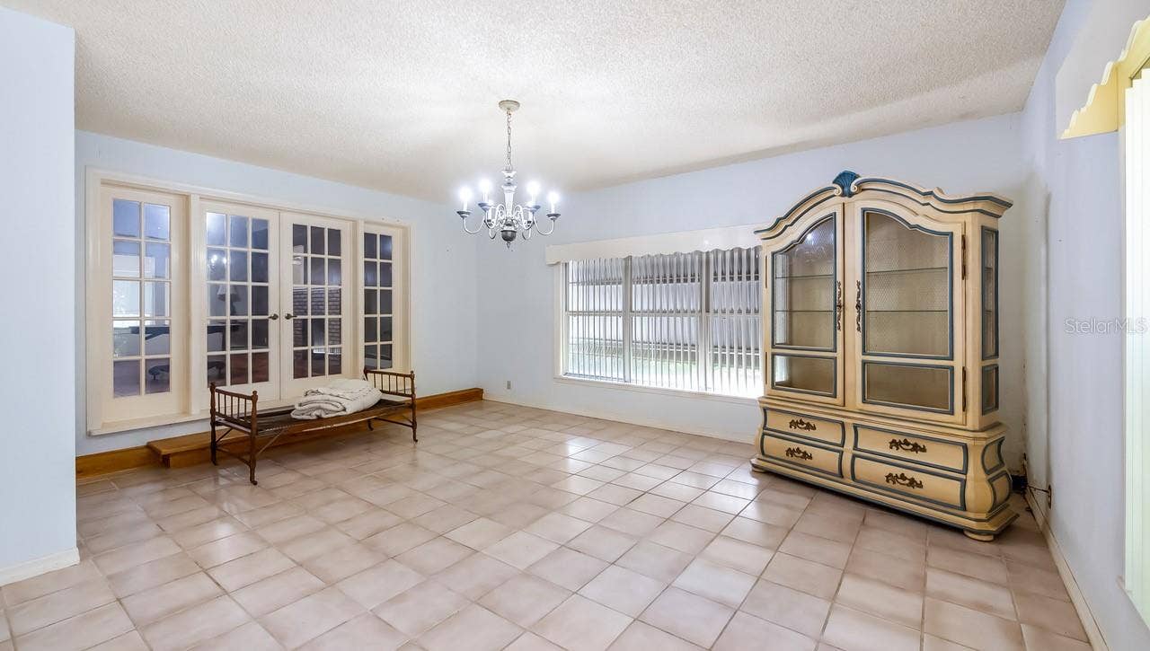 127 E LAUREL AVENUE, Howey In The Hills, FL 34737 127 E LAUREL AVENUE, Howey In The Hills, FL 34737