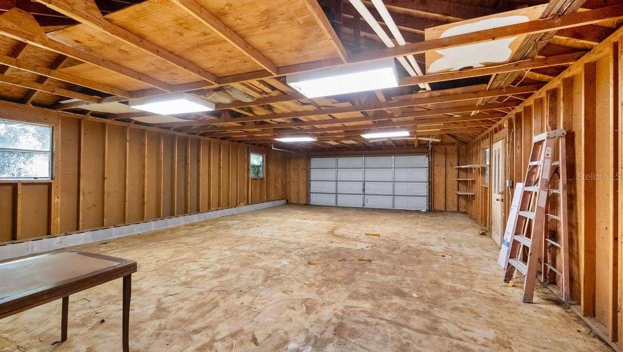 127 E LAUREL AVENUE, Howey In The Hills, FL 34737 Garage Interior 34'x25'