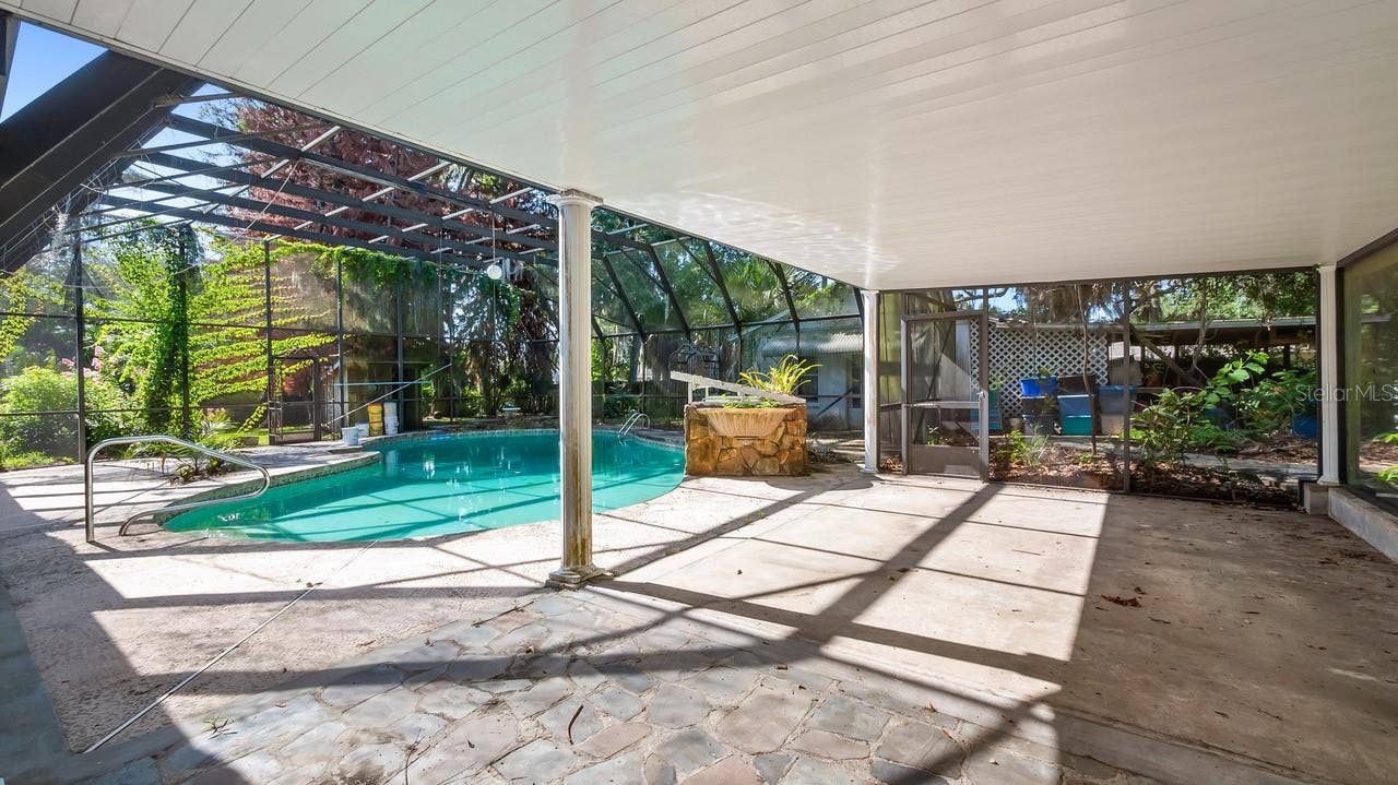 127 E LAUREL AVENUE, Howey In The Hills, FL 34737 127 E LAUREL AVENUE, Howey In The Hills, FL 34737
