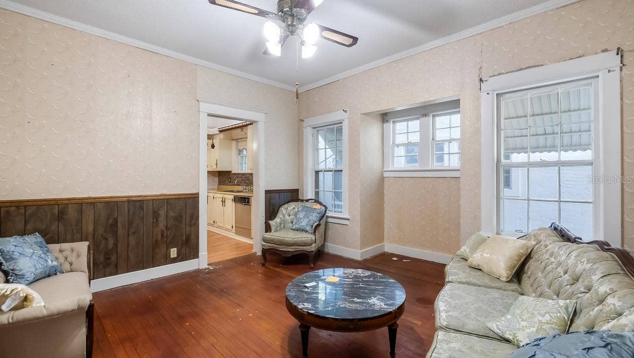 127 E LAUREL AVENUE, Howey In The Hills, FL 34737 Dining Room