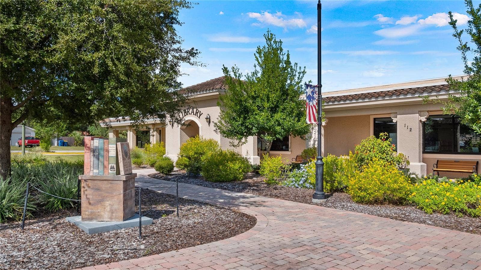127 E LAUREL AVENUE, Howey In The Hills, FL 34737 127 E LAUREL AVENUE, Howey In The Hills, FL 34737