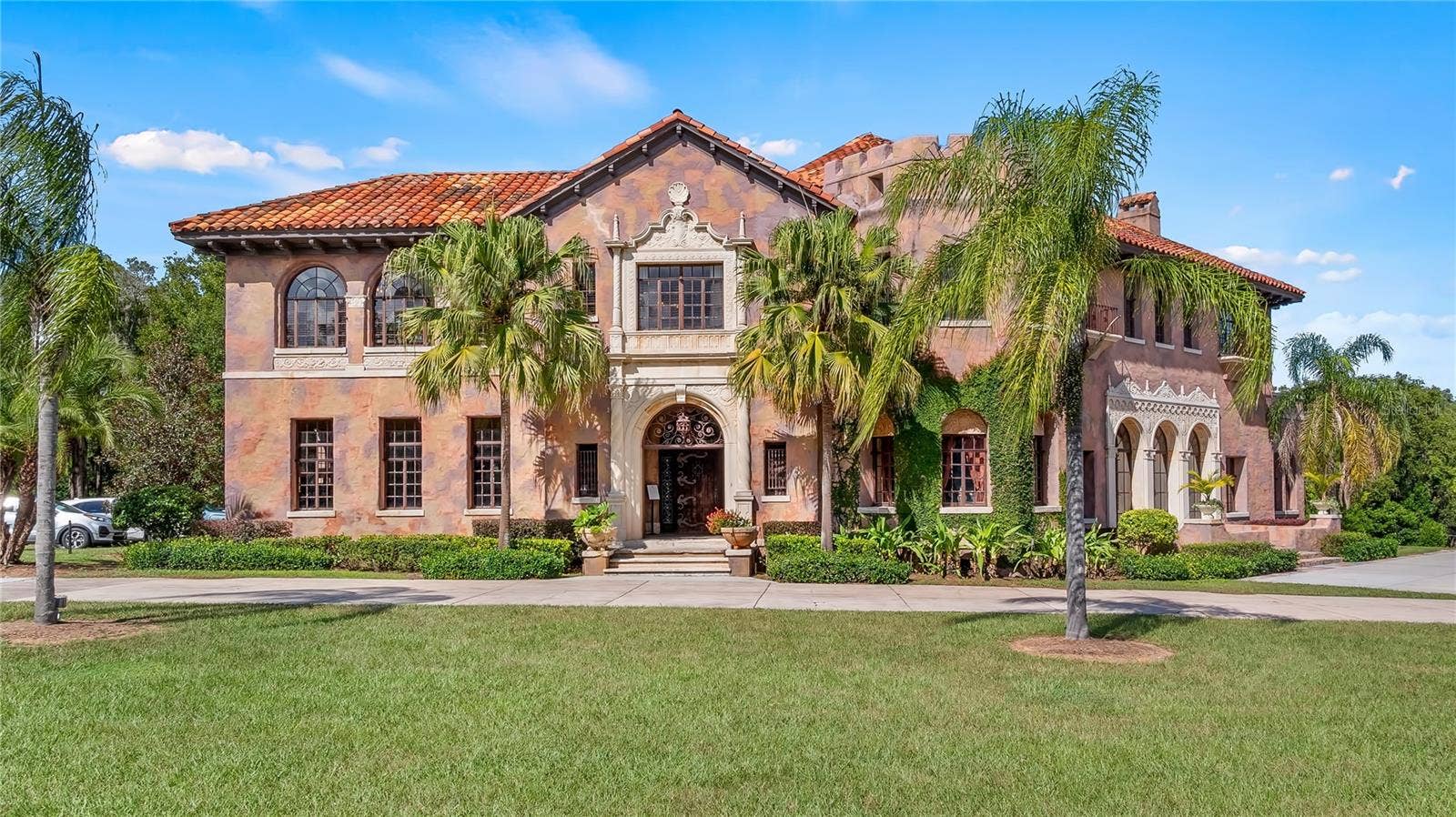 127 E LAUREL AVENUE, Howey In The Hills, FL 34737 127 E LAUREL AVENUE, Howey In The Hills, FL 34737