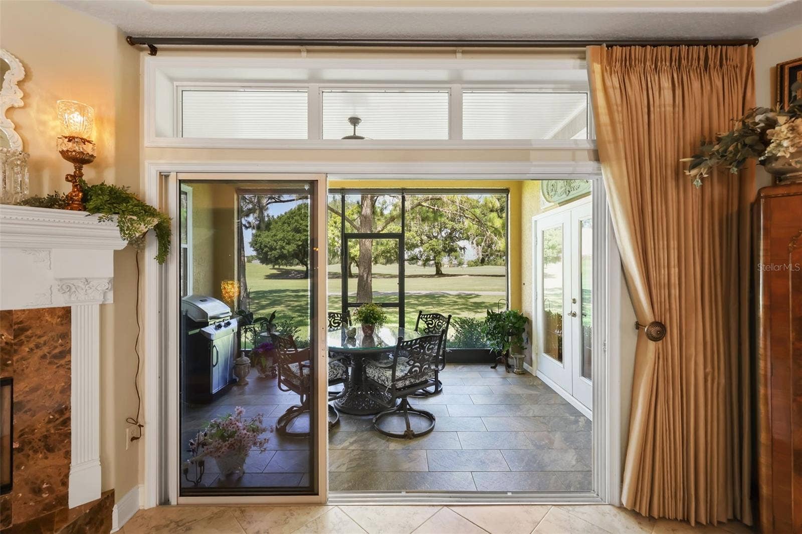 Lanai entrance from living room