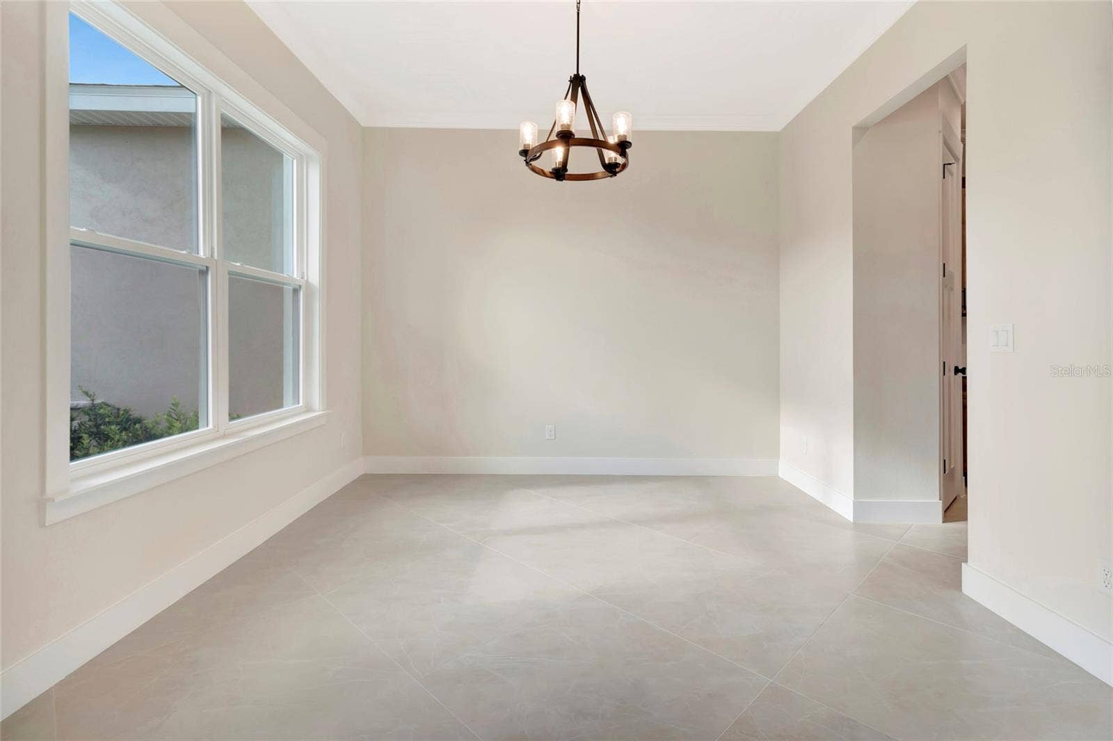 17605 NINTH STREET, Montverde, FL 34756 Dining room