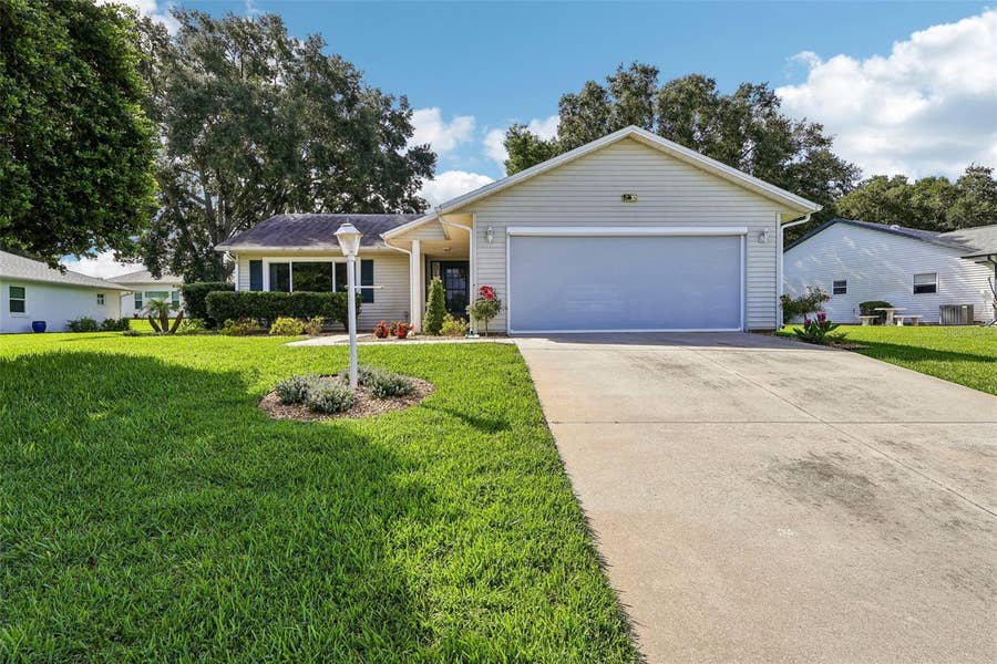 Property photo for 27131 RACQUET CIRCLE, Leesburg, FL