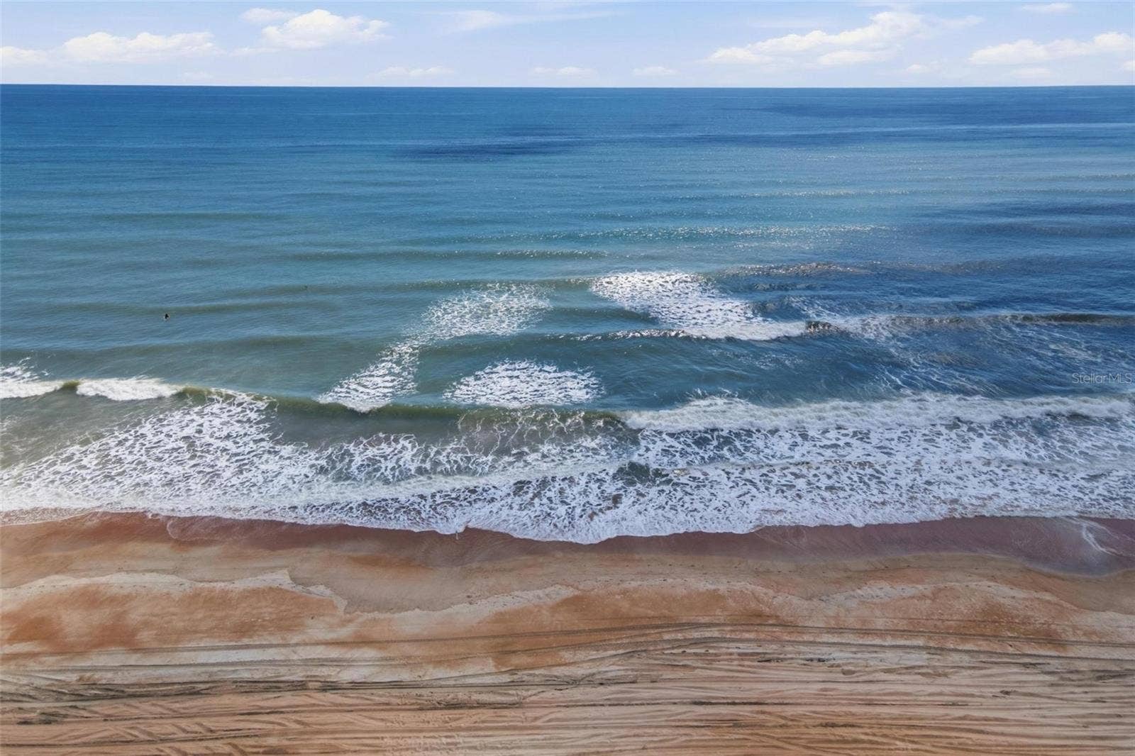 395 S ATLANTIC AVENUE, #402, Ormond Beach, FL 32176 Imagine starting every morning with a walk on the beach in your backyard.