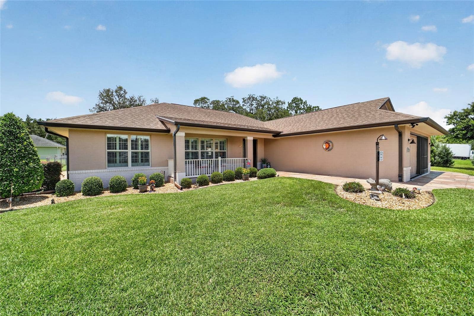 16364 SE 89TH TERRACE, Summerfield, FL 34491 Side view of front