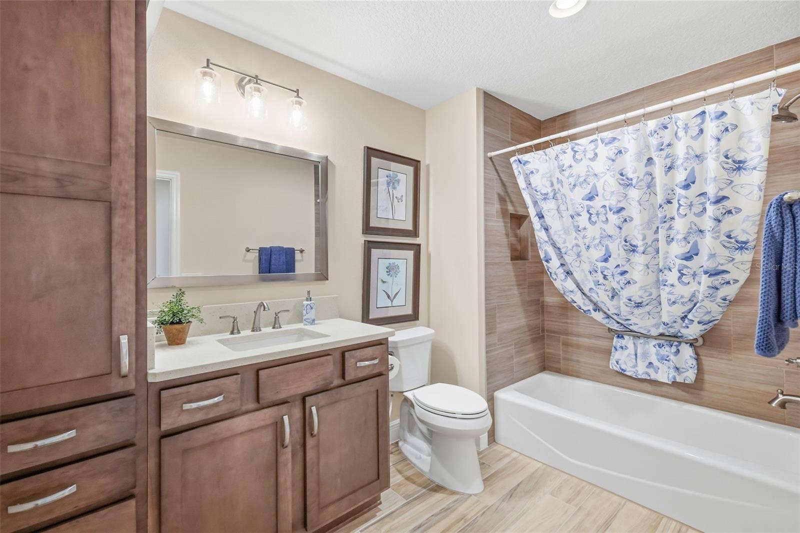 4686 HILES PLACE, The Villages, FL 32163 Second Bathroom